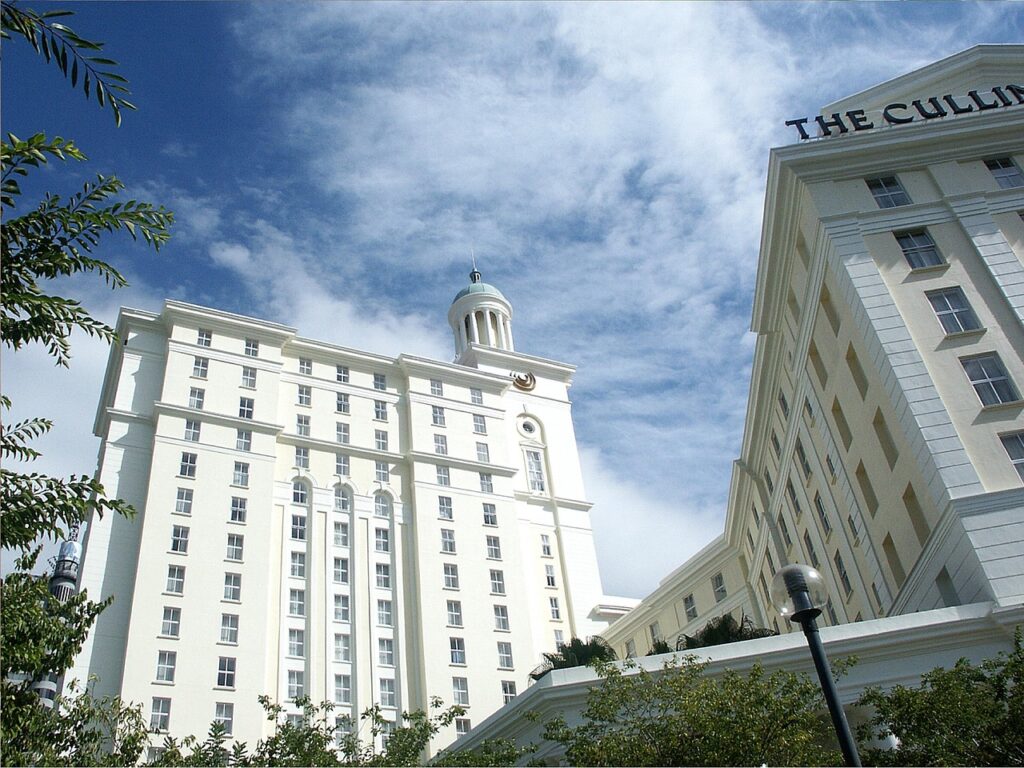 ダイナースプレミアムのホテル優待を利用するメリットとは？