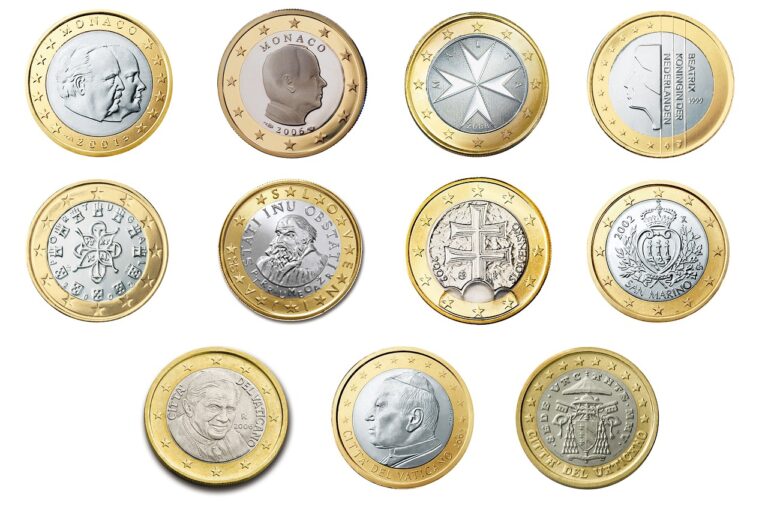 クレジットカードは届くまでどのくらいかかる？
