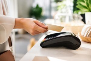 クレジットカードの審査基準が緩いカードはある？